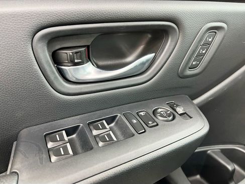 Used 2024 Honda Pilot EX-L image 17