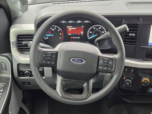 New 2026 Ford F250 XLT w/ FX4 Off-Road Package image 18