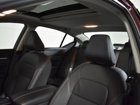 Used 2025 Nissan Altima 2.5 SL image 10