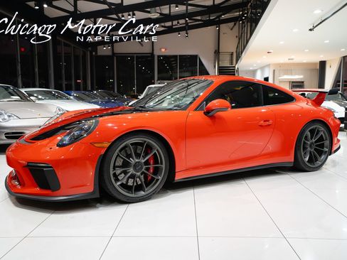 Used 2018 Porsche 911 GT3 RWD image 1