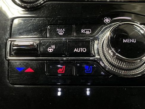 Used 2022 Lincoln Corsair AWD w/ Premium Package image 8