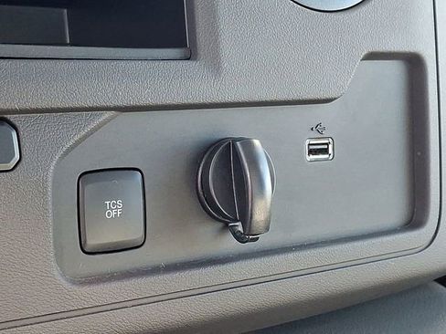 Used 2024 Ford E-450 and Econoline 450 Super Duty w/ Driver's Safety Package image 21