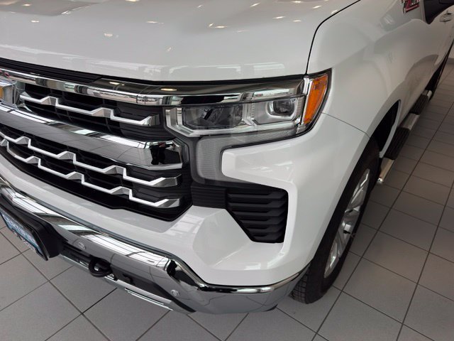 Certified 2024 Chevrolet Silverado 1500 LTZ AWD/4WD image 36