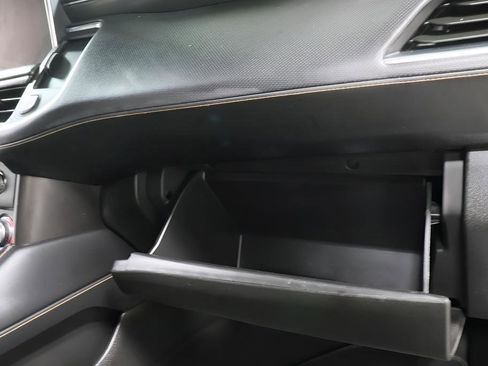 Used 2024 GMC Yukon XL AT4 w/ Technology Package AWD/4WD image 39