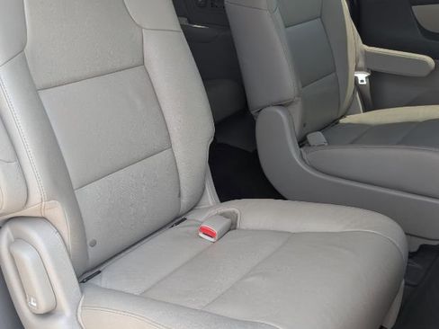 Used 2017 Honda Odyssey Touring Elite image 9