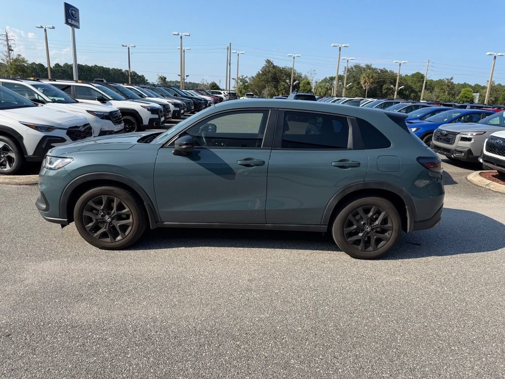 Used 2024 Honda HR-V Sport image 11