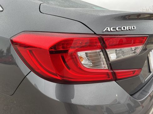 Used 2018 Honda Accord EX-L image 7