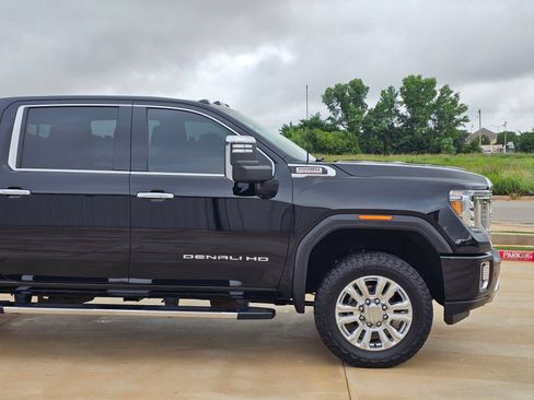 Used 2020 GMC Sierra 3500 Denali w/ Denali Ultimate Package AWD/4WD image 7