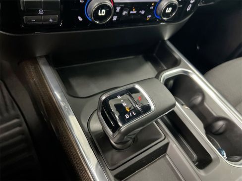 Used 2024 Chevrolet Silverado 1500 RST w/ Z71 Off-Road Package image 17