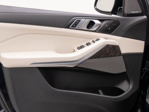 New 2026 BMW X5 M60i image 13