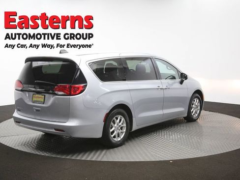 Used 2023 Chrysler Voyager LX FWD image 41