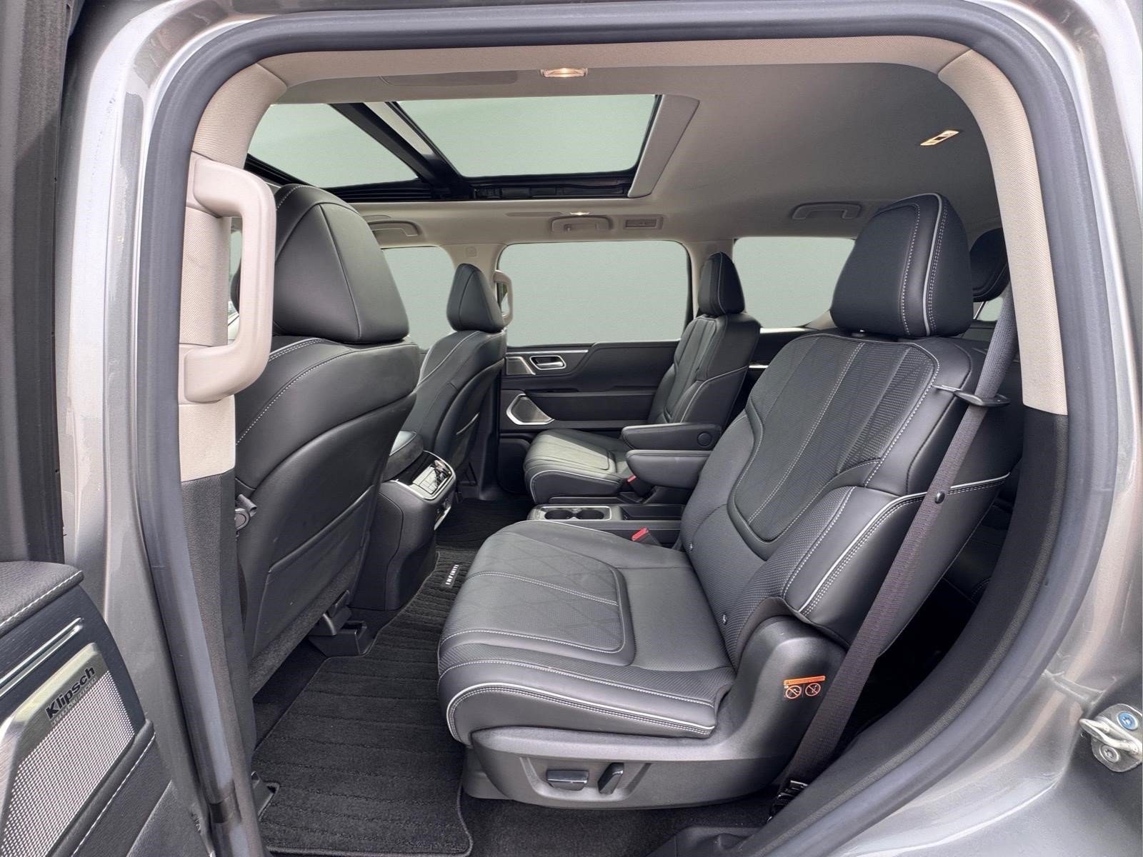 Used 2025 INFINITI QX80 Sensory AWD/4WD image 13