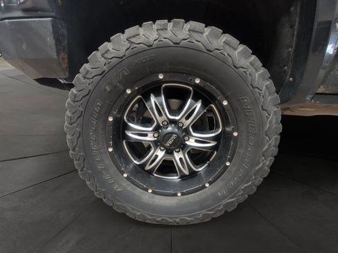 Used 2015 Chevrolet Silverado 1500 LTZ Z71 w/ LTZ Plus Package AWD/4WD image 14
