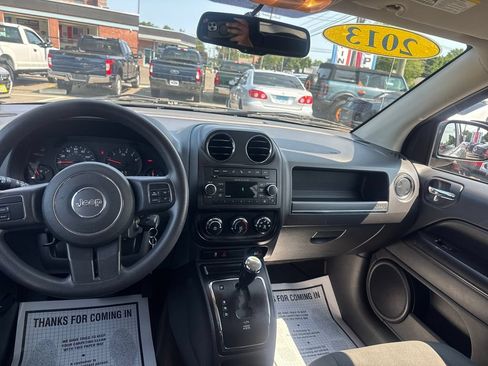 Used 2013 Jeep Compass Sport AWD/4WD image 12