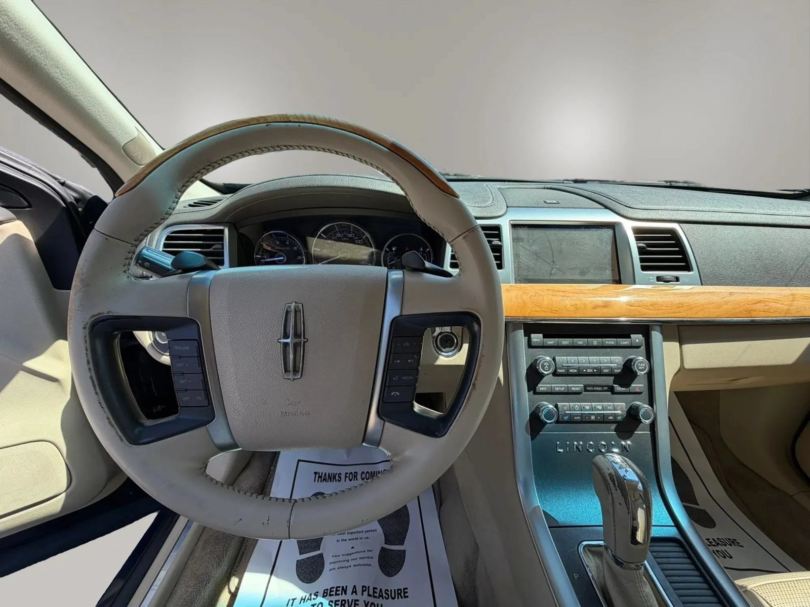Used 2012 Lincoln MKS FWD image 10