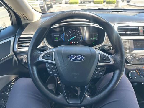 Used 2018 Ford Fusion S FWD image 10