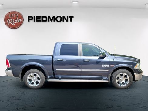 Used 2017 RAM 1500 Laramie w/ Convenience Group AWD/4WD image 5