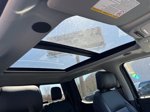 New 2026 Ford F350 Lariat w/ Black Appearance Package image 15