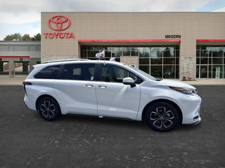 Certified 2026 Toyota Sienna Platinum AWD/4WD video 2