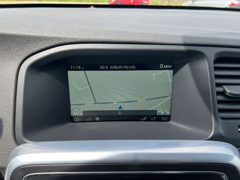 Used 2016 Volvo S60 T5 Premier image 16