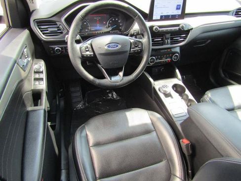 Certified 2021 Ford Escape SEL AWD/4WD image 2
