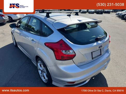 Used 2014 Ford Focus ST w/ Equipment Group 202A image 3