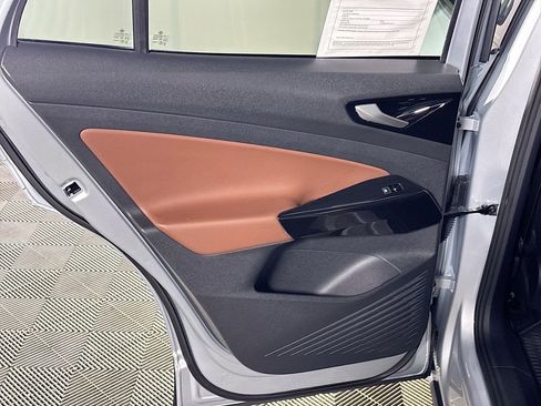 Certified 2021 Volkswagen ID.4 Pro S image 19