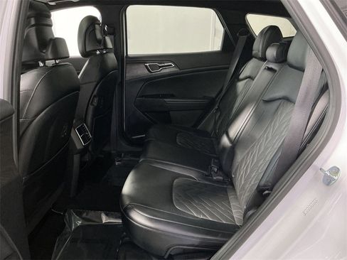 Used 2023 Kia Sportage X-Pro Prestige image 32