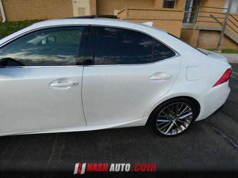 Used 2017 Lexus IS 200t RWD image 13