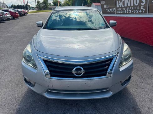Used 2013 Nissan Altima 2.5 SV w/ 2.5SV Convenience Pkg FWD image 3