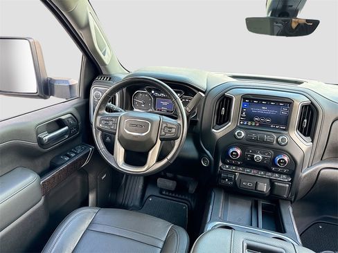 Used 2022 GMC Sierra 2500 Denali w/ Denali Ultimate Package image 13