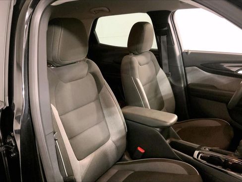 Used 2025 Chevrolet TrailBlazer LT AWD/4WD image 8