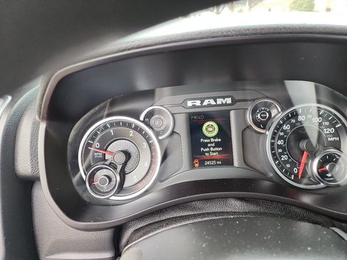 Used 2022 RAM 2500 Big Horn image 15