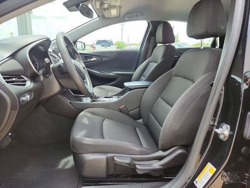 Used 2024 Chevrolet Malibu LS FWD image 3