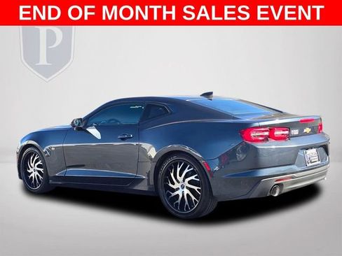 Used 2020 Chevrolet Camaro LT image 9