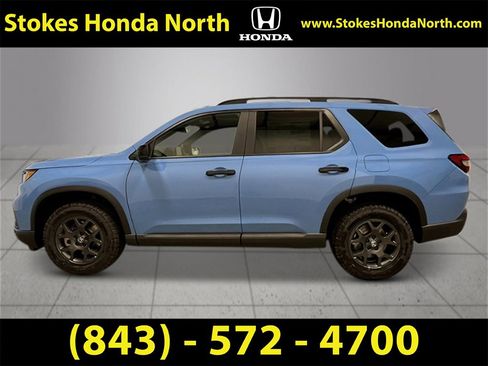 New 2025 Honda Pilot TrailSport image 2