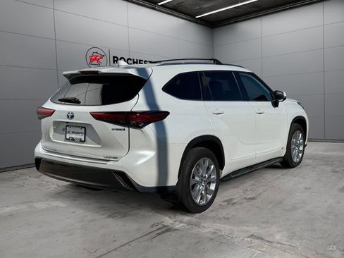 Used 2023 Toyota Highlander Limited AWD/4WD image 40