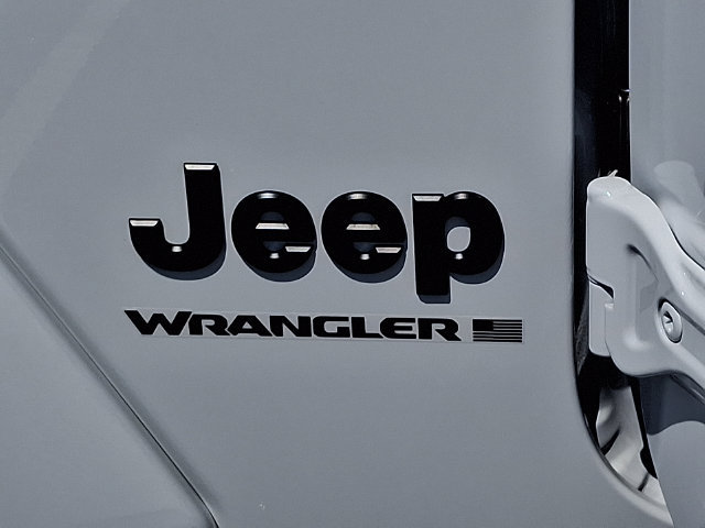 New 2026 Jeep Wrangler Unlimited Sahara AWD/4WD image 11