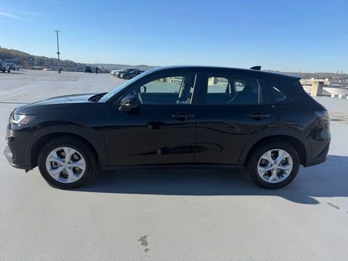 Used 2023 Honda HR-V LX image 11