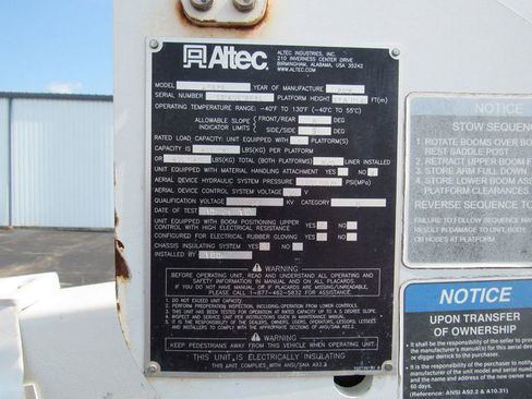 Used 2016 Ford F550 2WD Regular Cab Super Duty image 22