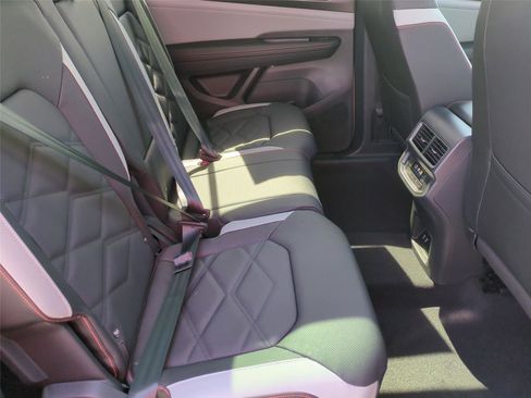 New 2026 Volkswagen Atlas Peak Edition AWD/4WD image 19