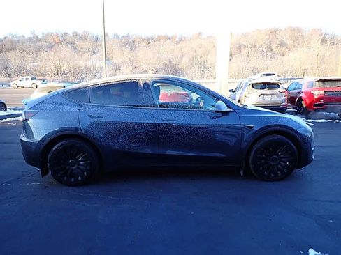 Used 2024 Tesla Model Y Long Range image 6