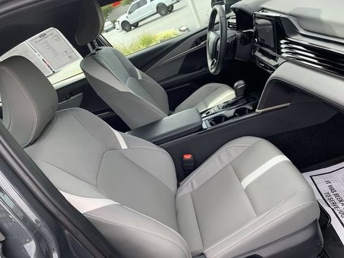 Used 2026 Toyota Camry SE w/ Convenience Package FWD image 14