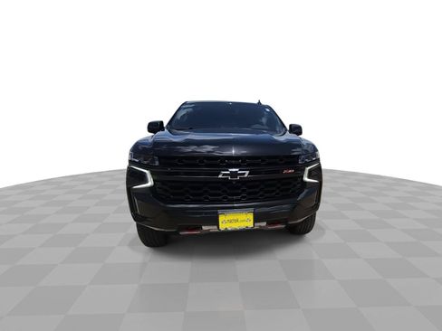 Used 2024 Chevrolet Suburban Z71 w/ Luxury Package AWD/4WD image 3