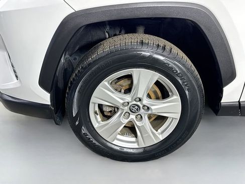 Certified 2020 Toyota RAV4 XLE image 4