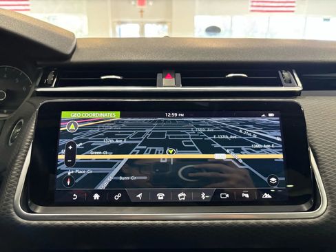 Used 2020 Land Rover Range Rover Velar S image 38