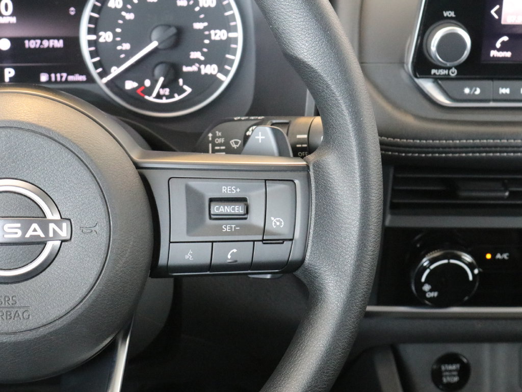 Used 2024 Nissan Rogue S AWD/4WD image 12