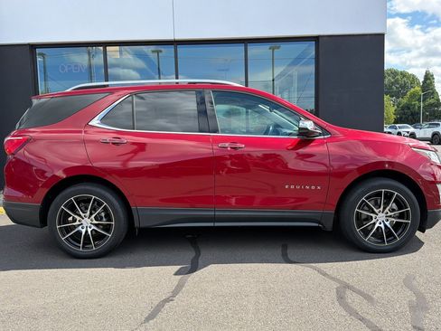 Used 2019 Chevrolet Equinox Premier AWD/4WD image 3