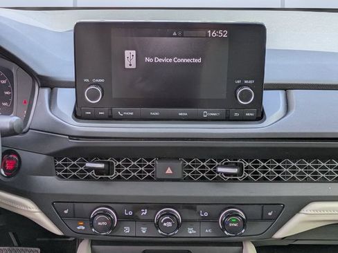 Used 2023 Honda Accord EX image 17