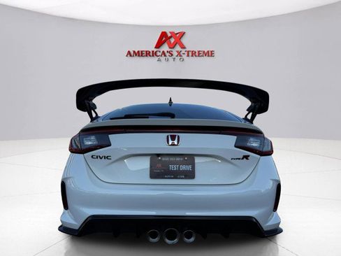 Used 2025 Honda Civic Type R image 16